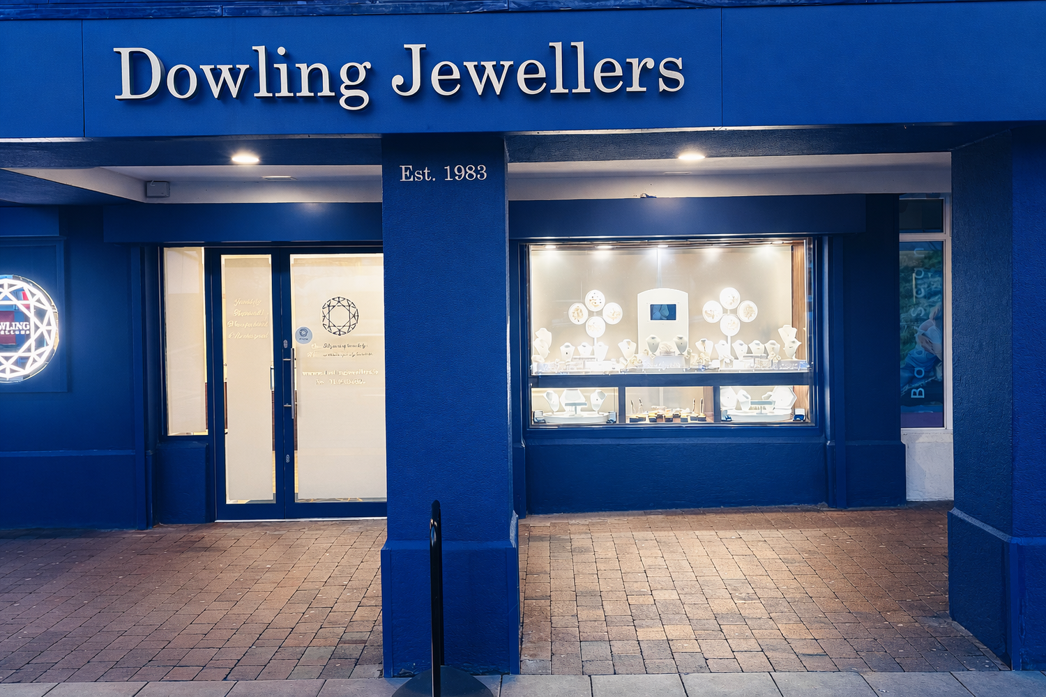 Dowling Jewellers front entrance